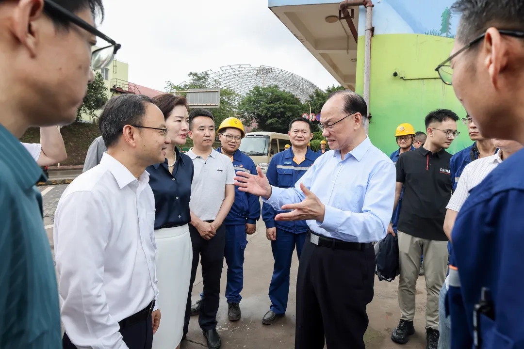 重庆市生态环境局局长余国东一行调研重庆钢铁超低排放改造项目进展情况